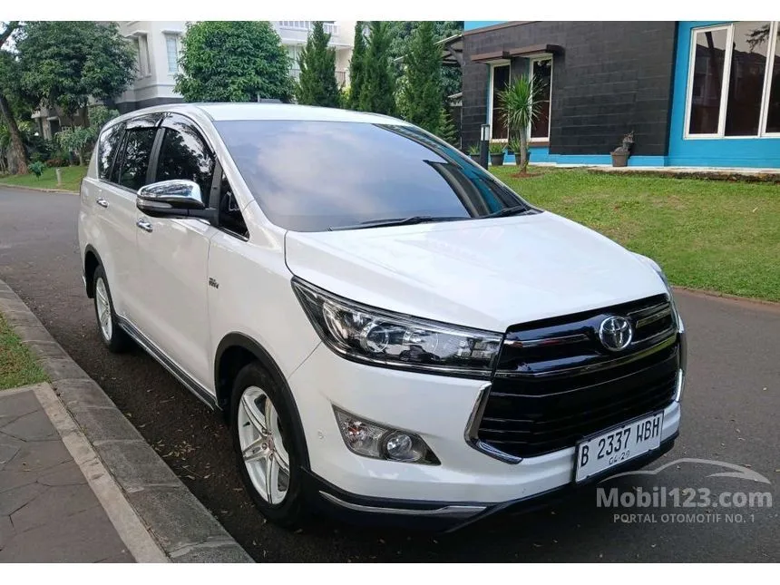 Jual Mobil Toyota Innova Venturer 2017 2.0 di Bali Automatic Wagon Putih Rp 278.000.000