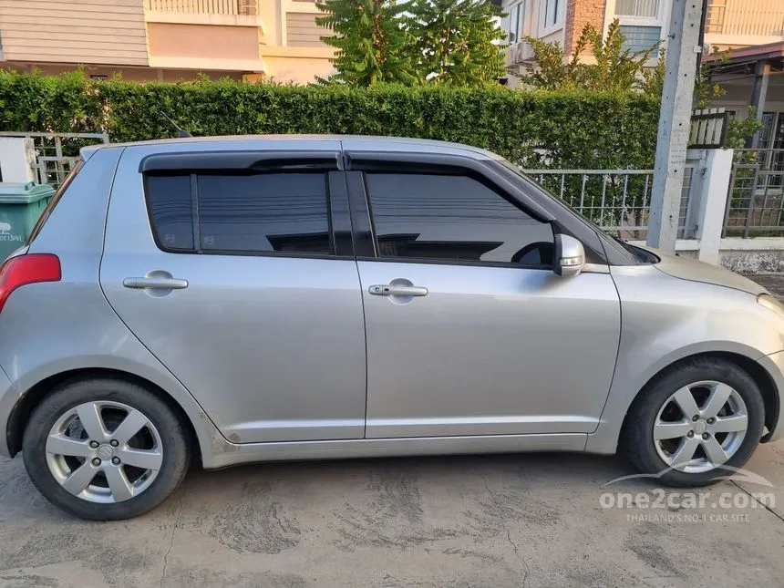 2010 Suzuki SWIFT GL Hatchback