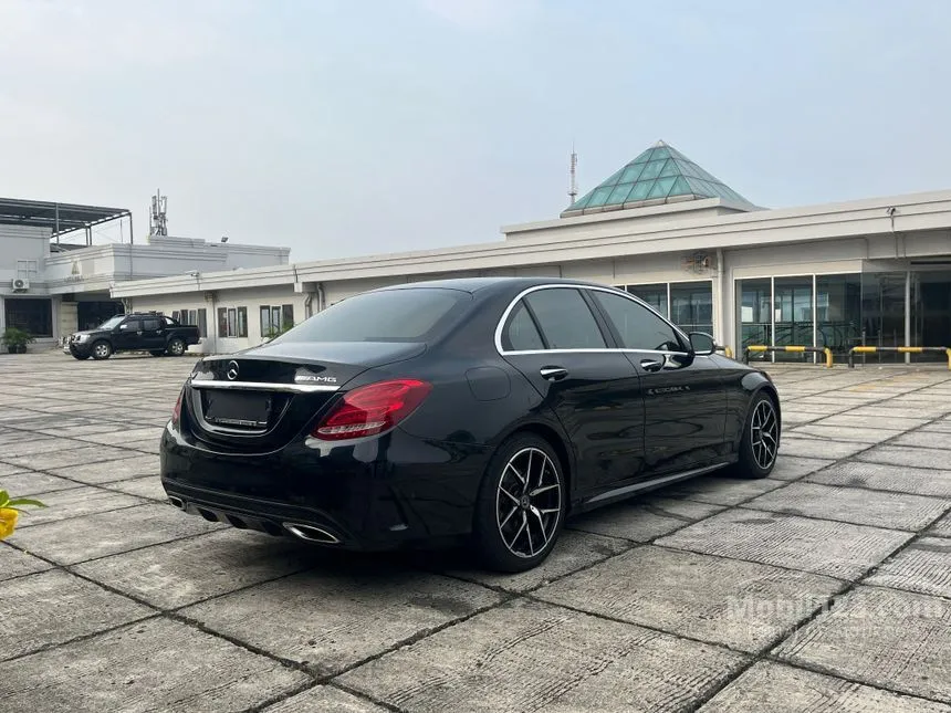 2015 Mercedes-Benz C250 AMG Sedan