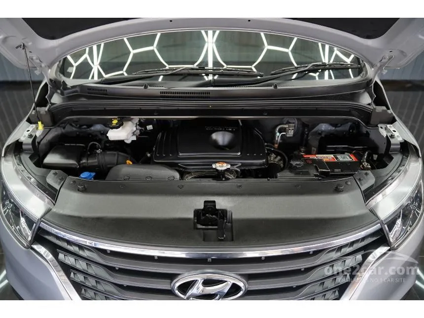 2019 Hyundai H-1 Touring Van