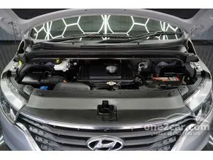 2019 Hyundai H-1 2.5 Touring Van