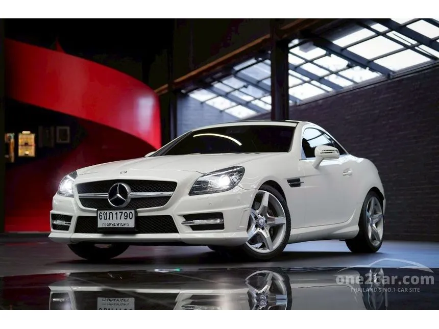 2015 Mercedes-Benz SLK200 AMG Dynamic Convertible