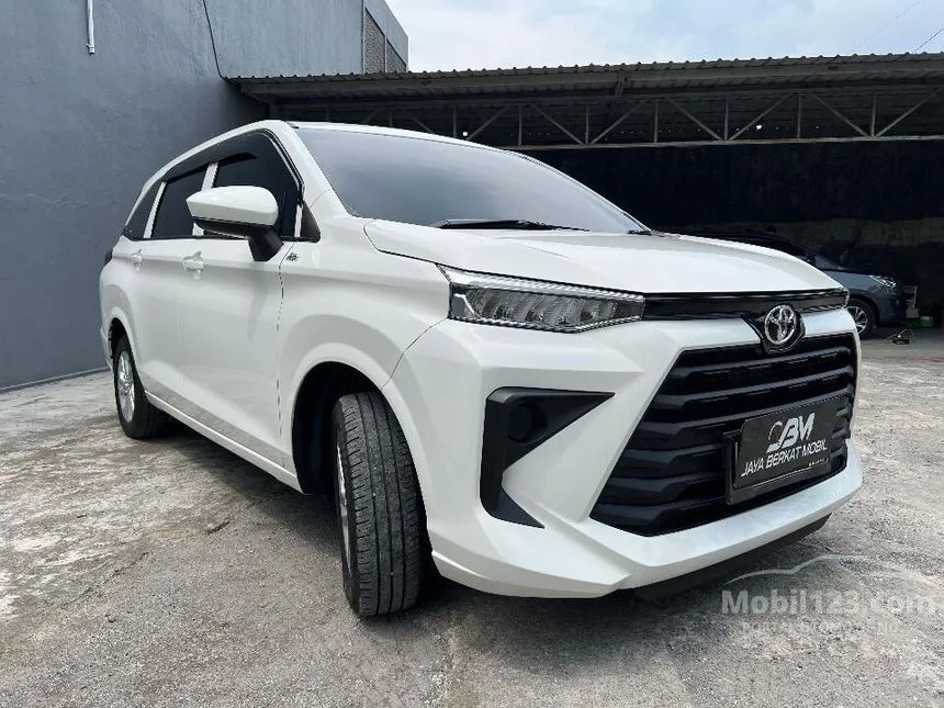 Jual Mobil Toyota Avanza 2021 E 1.3 di Jawa Timur Automatic MPV Putih Rp 190.000.000