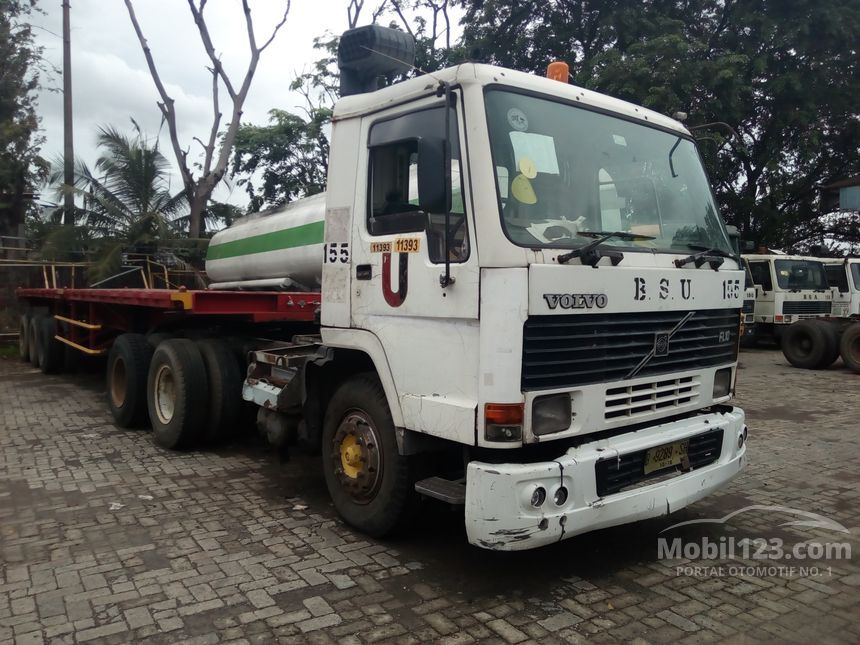 Unduh Gambar Mobil Volvo Truk