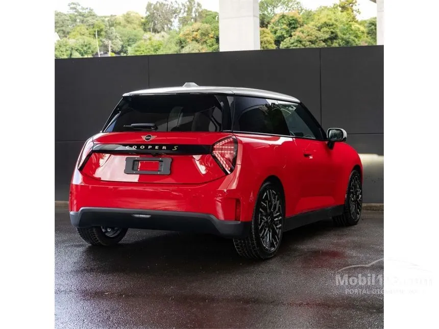 2025 MINI Cooper Cooper SE Hatchback