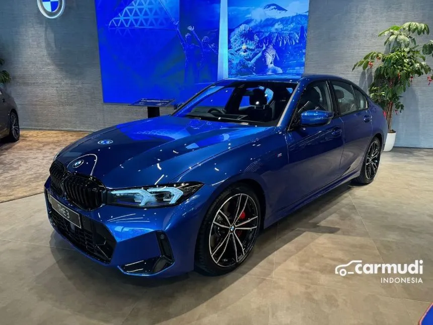 2025 BMW 330i M Sport Pro Sedan