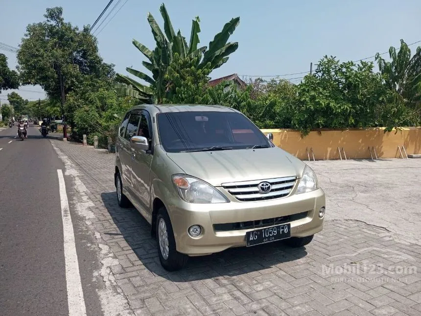 Jual Mobil Toyota Avanza 2004 E 1.3 di Jawa Timur Manual MPV Kuning Rp 78.000.000