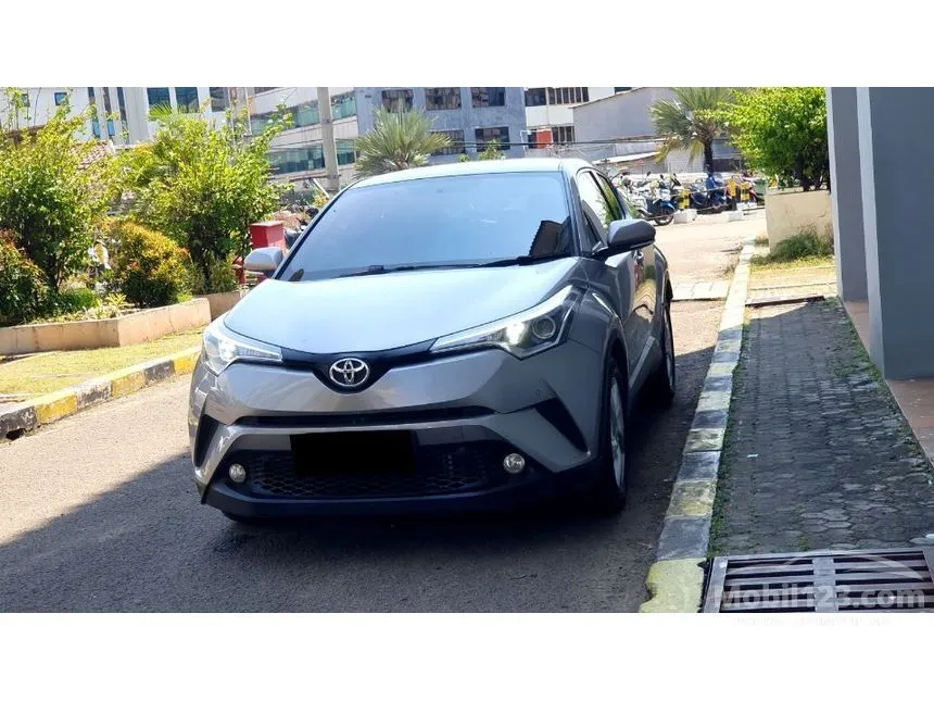 2018 Toyota C-HR (1 Tone) SUV