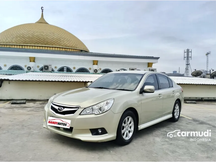 2010 Subaru Legacy 2.0i Sedan
