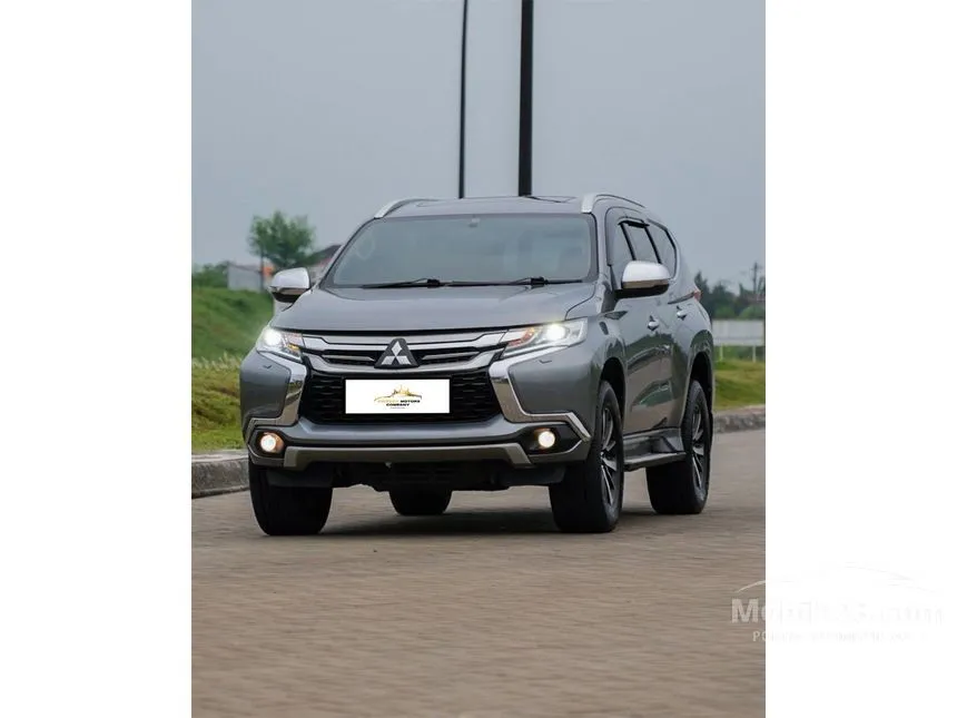 2016 Mitsubishi Pajero Sport Dakar 4X2 SUV