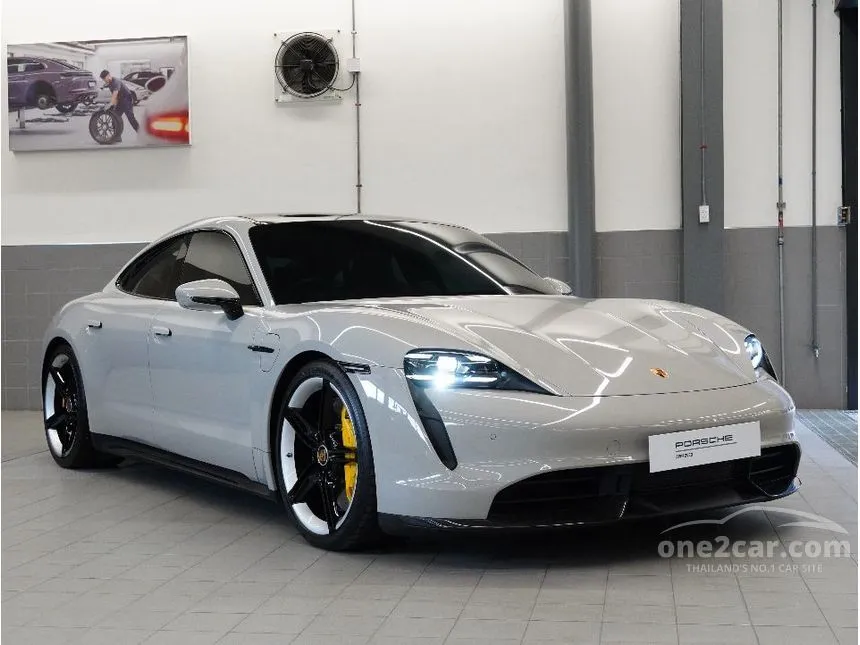 2025 Porsche Taycan Turbo S Sedan
