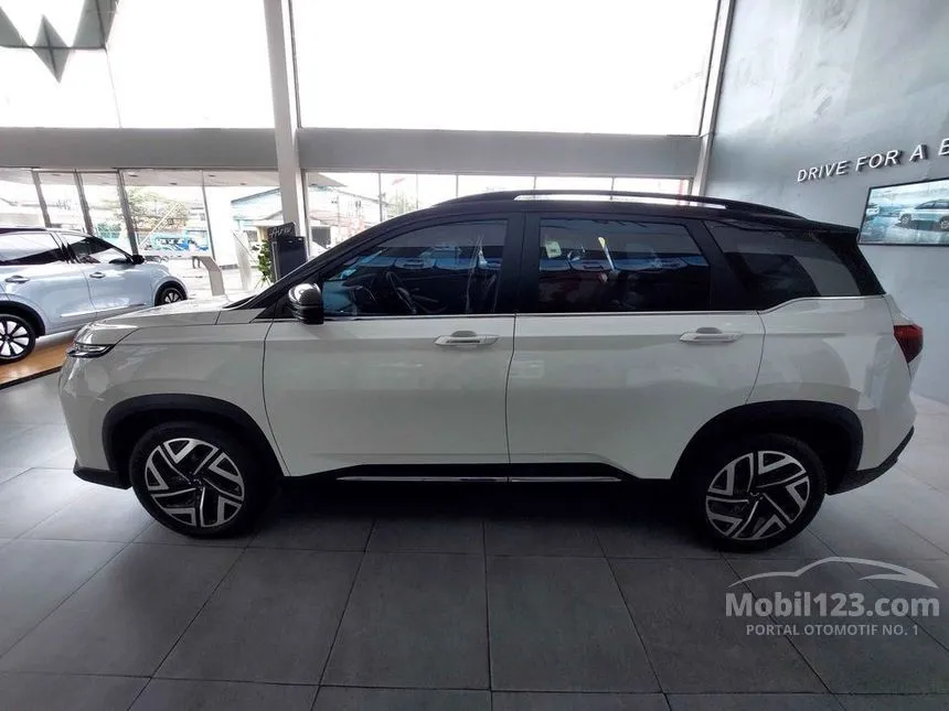 2025 Wuling Almaz RS Hybrid SUV