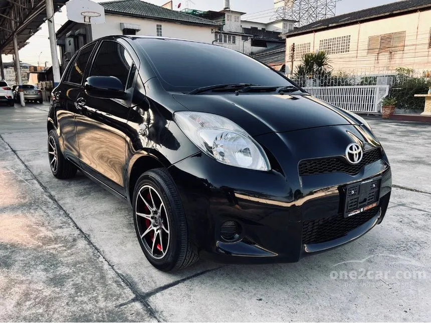 2013 Toyota Yaris J Hatchback