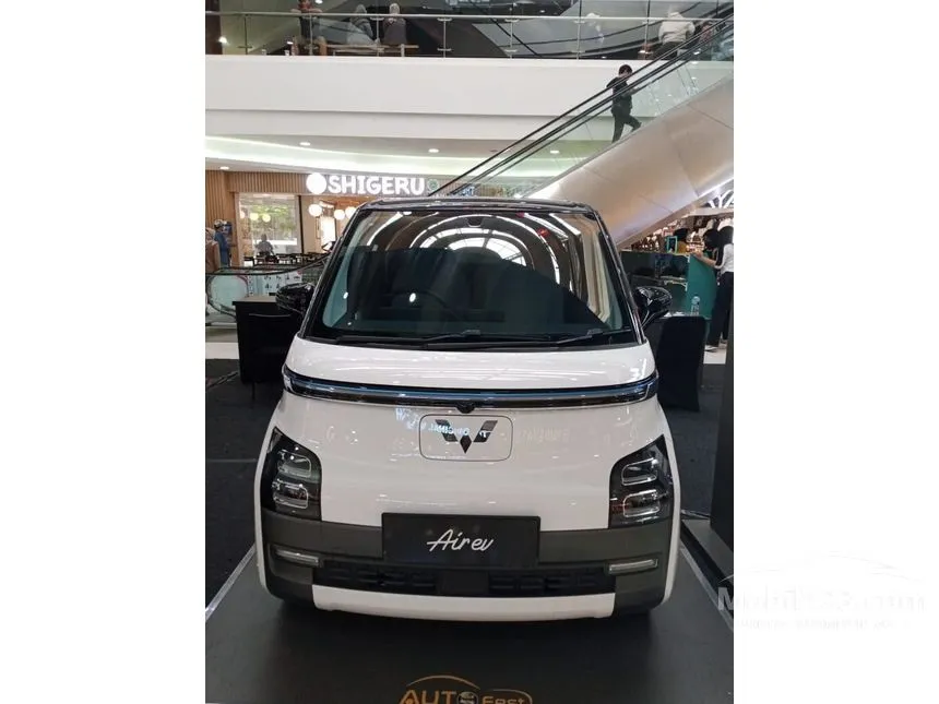 Jual Mobil Wuling EV 2024 Air ev Charging Pile Long Range di Banten Automatic Hatchback Putih Rp 260.000.000
