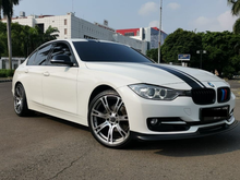2013 BMW 320i 2.0 Sport Sedan. TT Mercedes Benz Audi Volvo Camry Accord