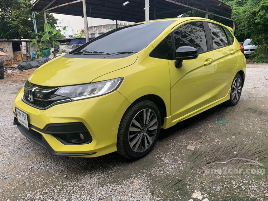 2017 Honda Jazz 1.5 (ปี 14-18) RS i-VTEC Hatchback AT for sale on One2car