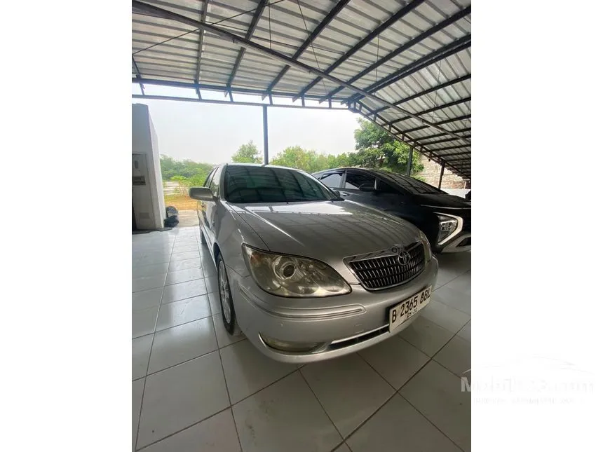 2005 Toyota Camry V Sedan