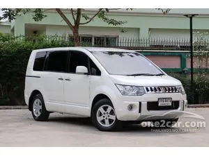 2015 Mitsubishi Delica Space Wagon 2.0 Wagon
