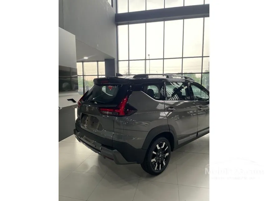 2026 Mitsubishi Xpander Cross Premium (Green Bronze Metallic Two Tone) MPV