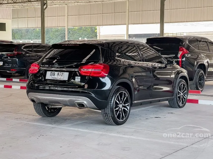 2015 Mercedes-Benz GLA200 Urban SUV