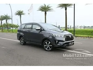 2022 Toyota Kijang Innova 2.4 Venturer MPV