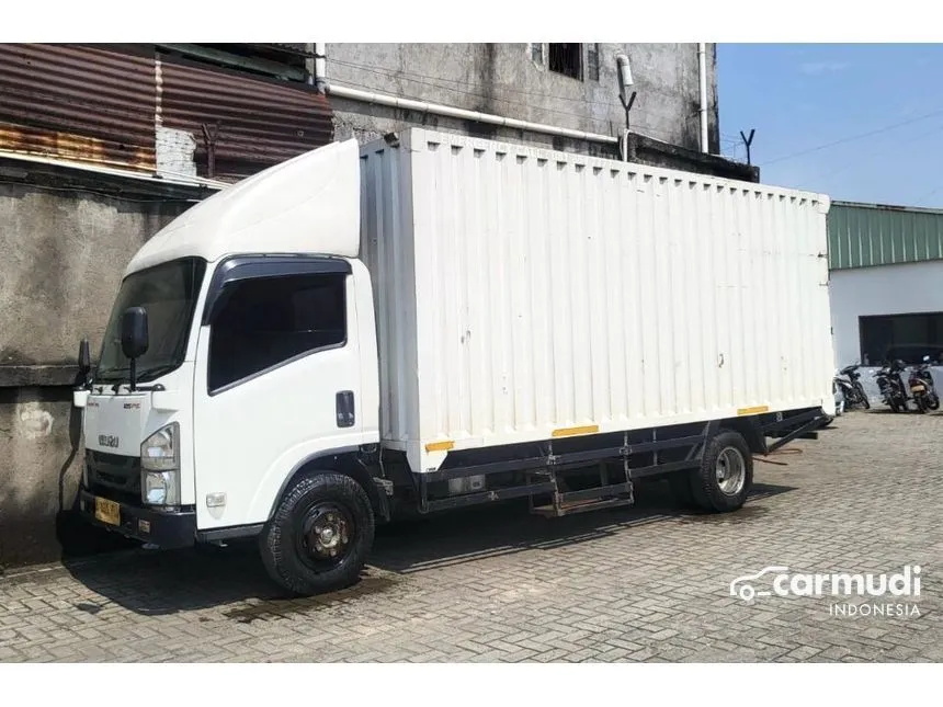 Jual Mobil Isuzu Elf 2021 NMR 71 T SD L 4.6 di DKI Jakarta Manual Trucks Putih Rp 359.000.000