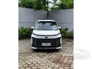 2022 Toyota Voxy 2.0 MPV