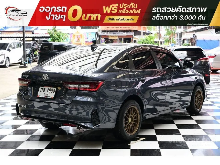 2022 Toyota Yaris Ativ Premium Luxury Sedan