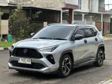 2023 Toyota Yaris Cross 1.5 S HV with GR Parts Aero Pkg SUV TIPE TERTINGGI HYBRID TOYOTA SAFETY SENSE SUPER IRIT BBM