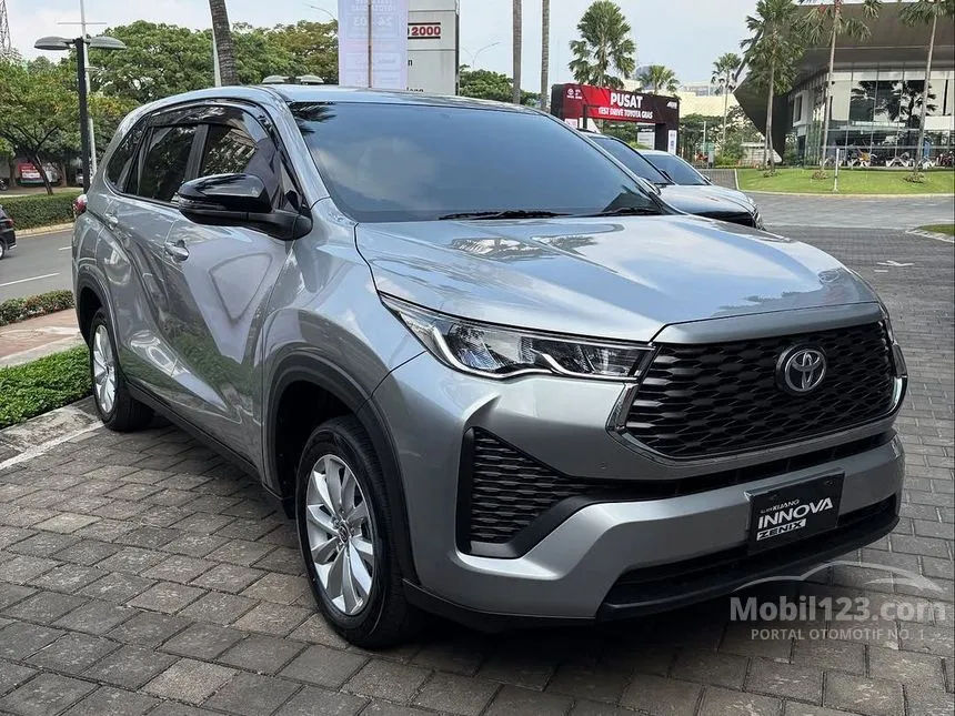 2025 Toyota Kijang Innova Zenix V (Non Premium Color) MPV