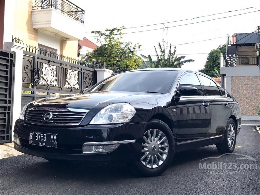 Nissan teana 230jm