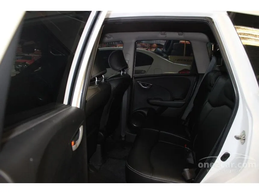 2013 Honda Jazz V Modulo Hatchback