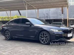2023 BMW 520i 2.0 M Sport Sedan