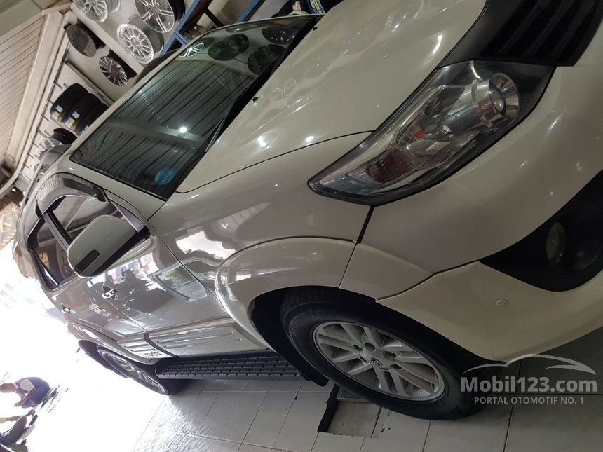 Jual Mobil Toyota Fortuner 2011 G TRD 2.5 di Jawa Barat Jual Mobil Toyota Fortuner 2011 G TRD 2.5 di Jawa Barat
