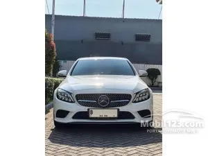 2018 Mercedes-Benz C300 2.0 AMG Line CKD Sedan