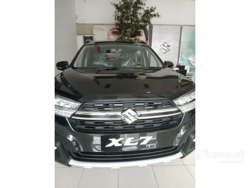 2025 Suzuki XL7 Zeta SUV