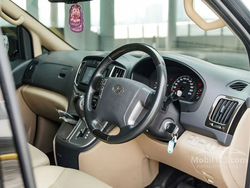 2019 Hyundai H-1 Royale MPV