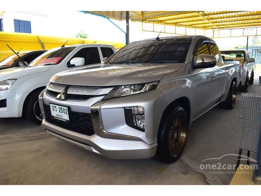 2021 Mitsubishi TRITON GLX Mega Cab Pickup