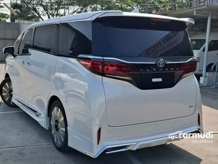 2024 Toyota Alphard HEV Modellista MPV