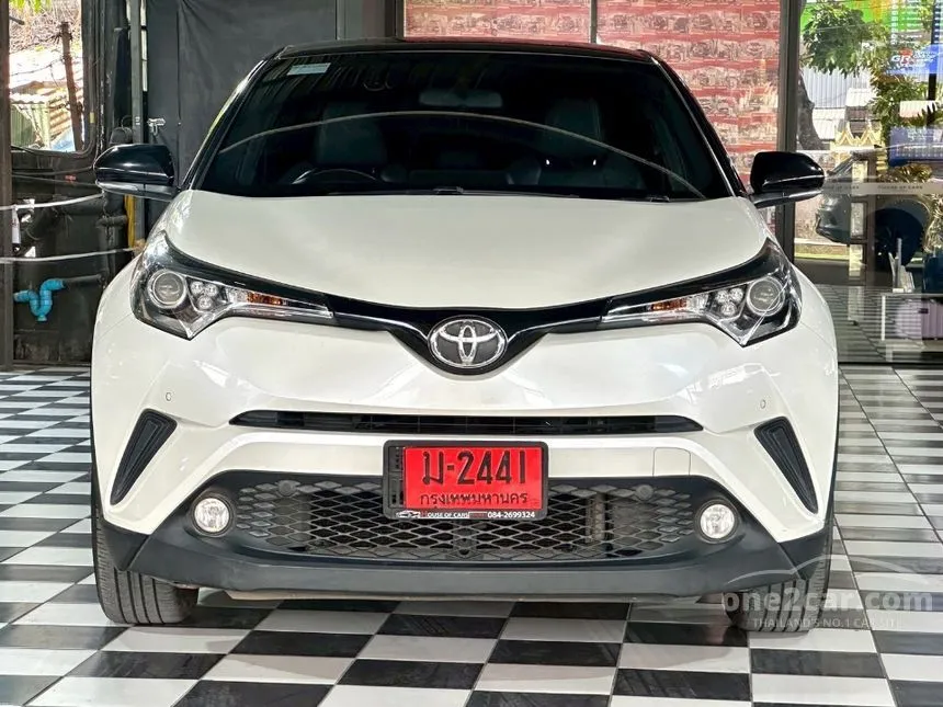 2018 Toyota C-HR Mid SUV