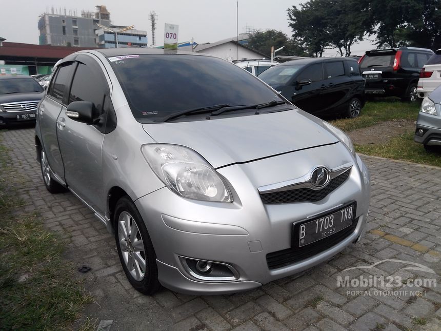 Jual Mobil  Toyota  Yaris  2010 E 1 5 di DKI Jakarta 