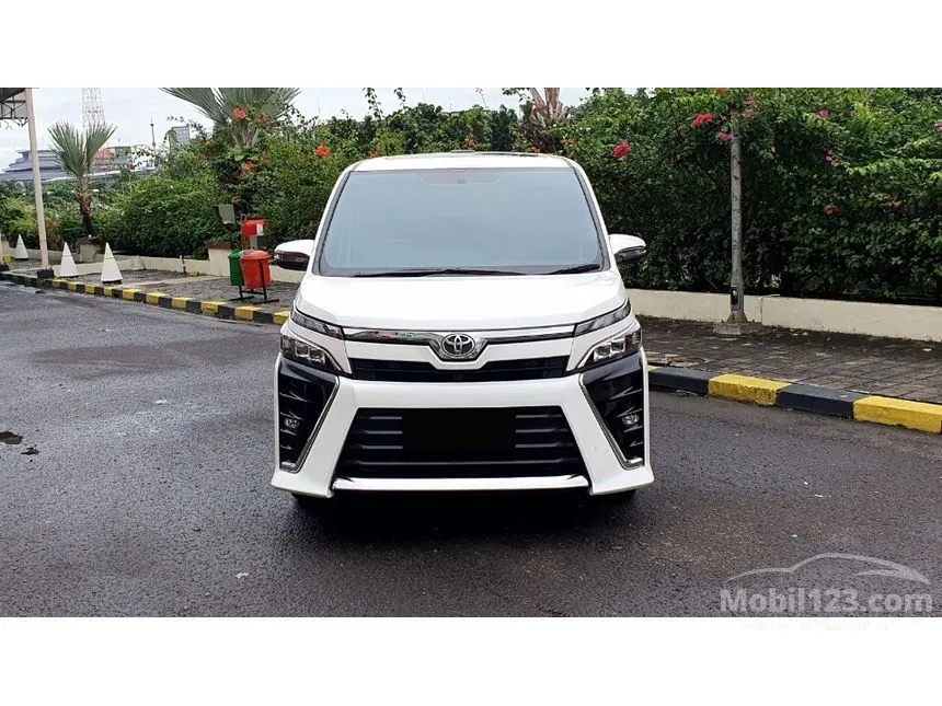 Jual Mobil Toyota Voxy 2019 2.0 di DKI Jakarta Automatic Wagon Putih Rp 349.000.000