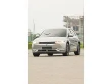 2024 Hyundai IONIQ 5 0.0 Signature Long Range SUV Bluelink Gray on Black Odo 16 Rb (TERMURAH)