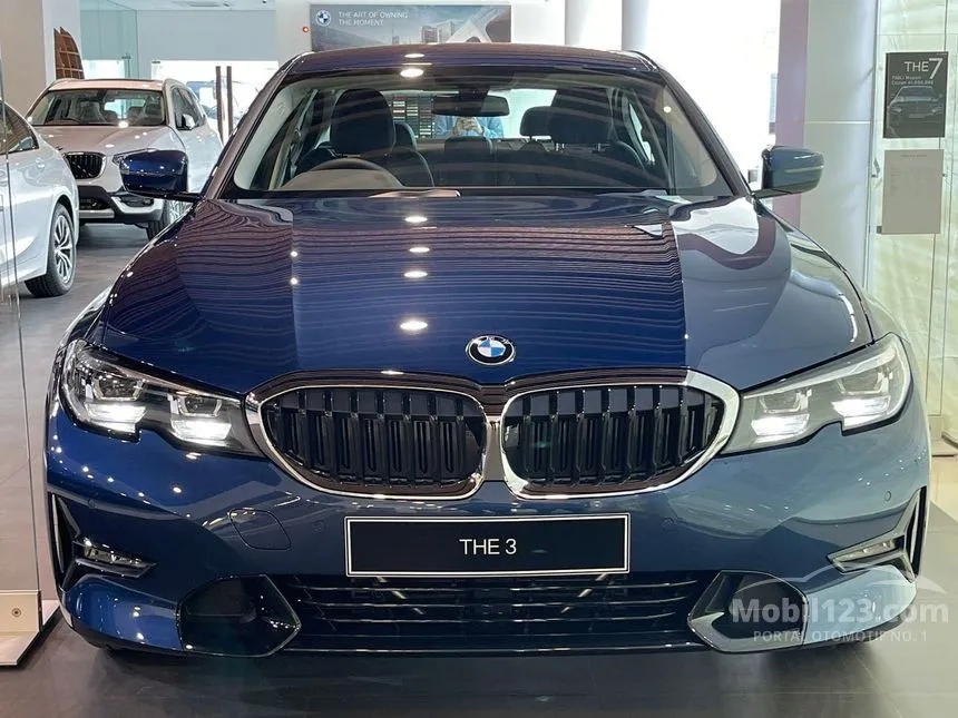 Jual Mobil BMW 320i 2022 Dynamic 2.0 di DKI Jakarta Automatic Sedan ...
