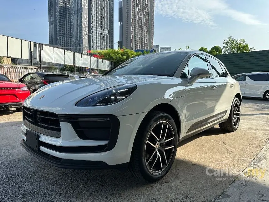 2022 Porsche Macan SUV