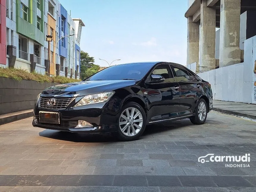 2014 Toyota Camry V Sedan