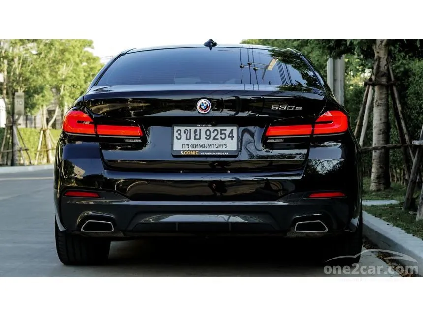 2023 BMW 530e M Sport Sedan