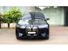 2023 BMW iX 0.0 xDrive40 Sport SUV hitam km 20rb pajak panjang tangan pertama dari baru