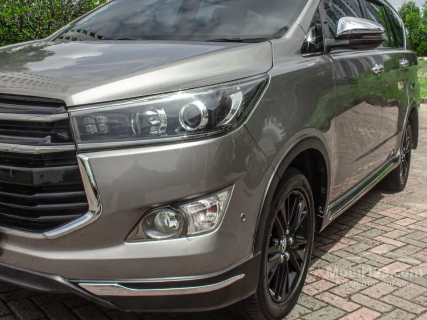 2018 Toyota Kijang Innova Venturer MPV
