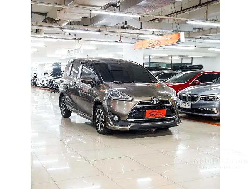 Jual Mobil Toyota Sienta 2017 Q 1.5 di DKI Jakarta Automatic MPV Abu